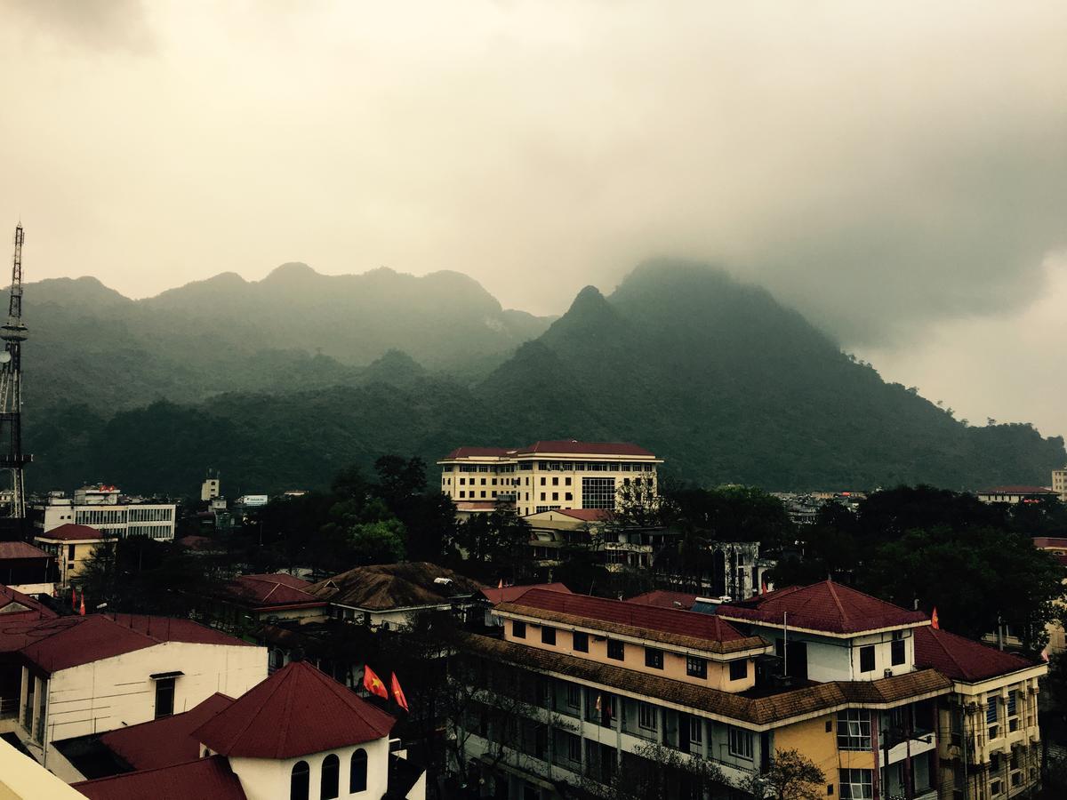 Royal Hotel Ha Giang Exterior foto